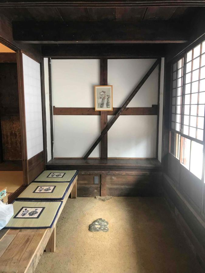 فندق たまのや別館　古澤邸 Mimitsu المظهر الخارجي الصورة